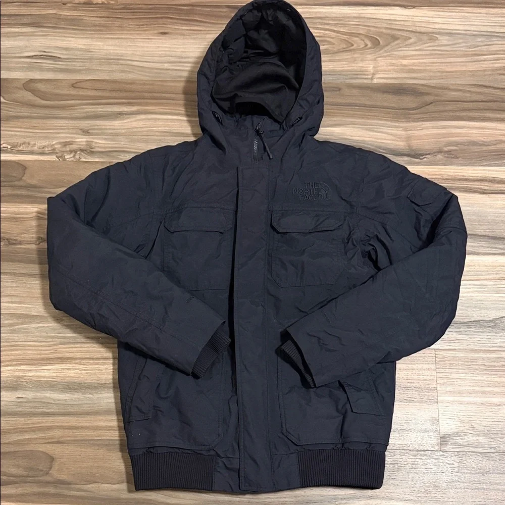 The North Face Gotham Jacket III Men’s Sz. S Waterproof Dryvent 550 Down Black
